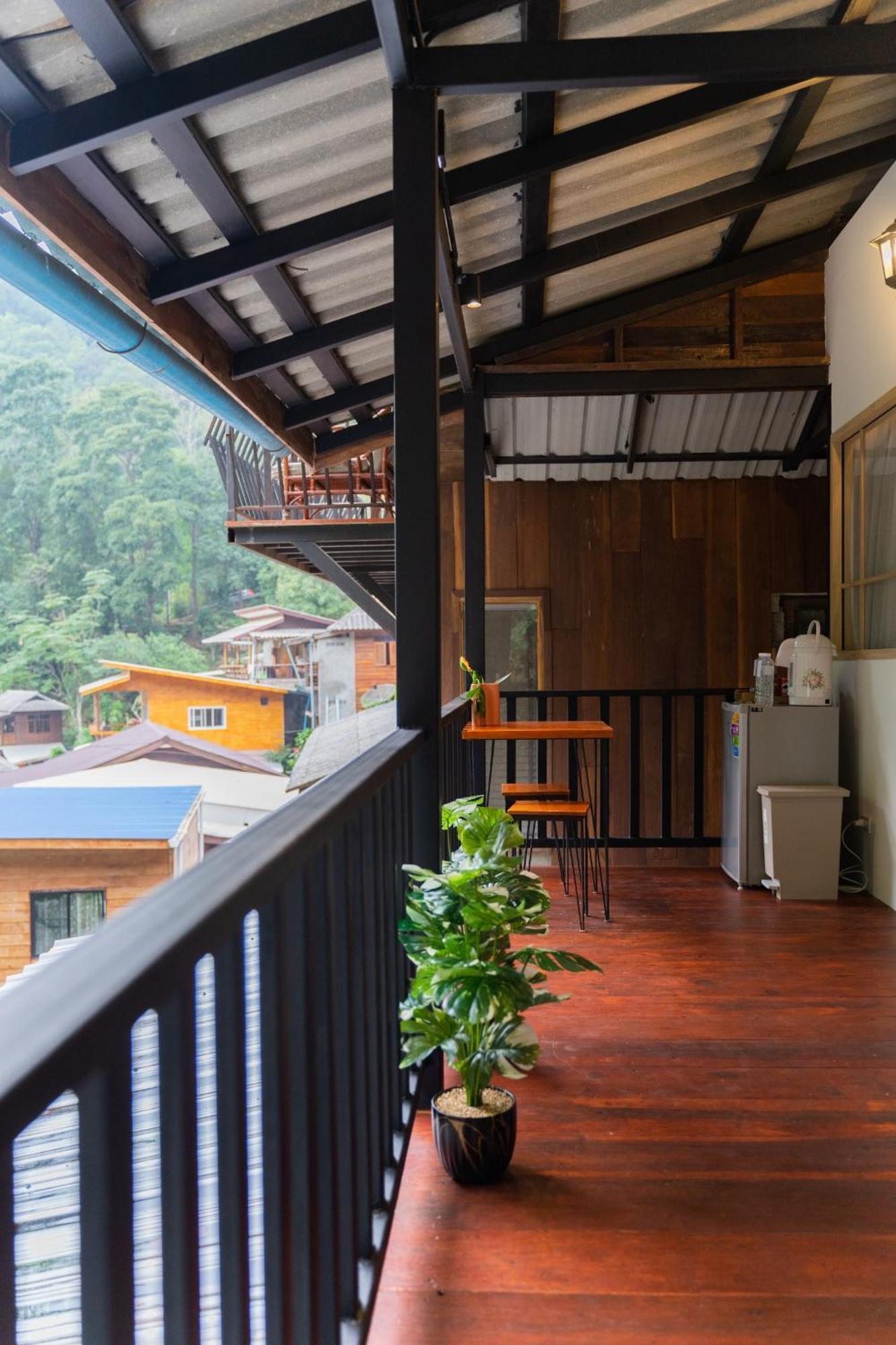 農家樂 ไชยพล หมู่บ้านแม่กำปอง *
